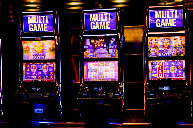 The Casino Floor Is a Maze Built Against You: Here's How to Read It